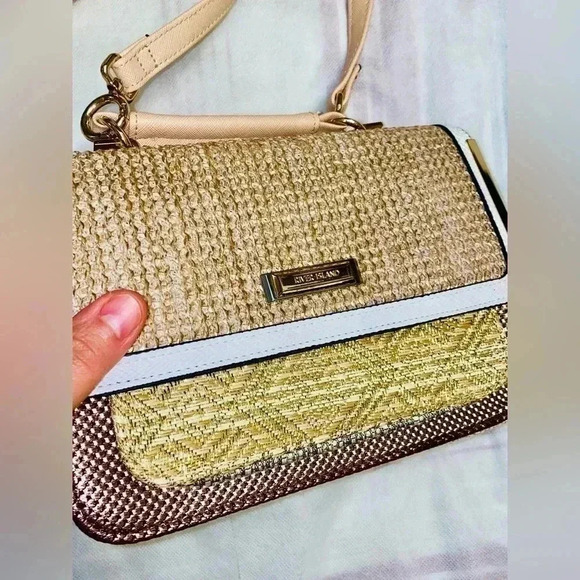 🌼  Gold-Beige Bag. River Island 🌼 - Picture 3 of 10
